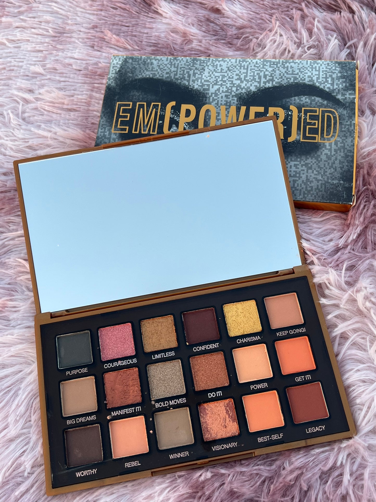 Hudabeauty Empowered Palette